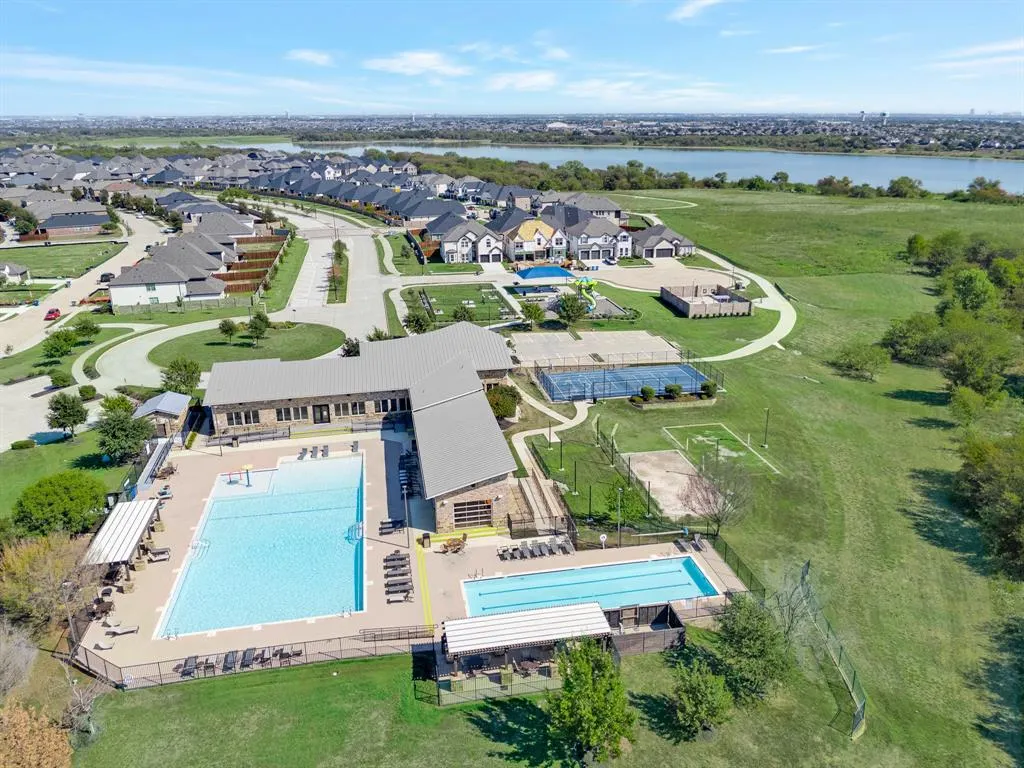 2116 Barx Drive