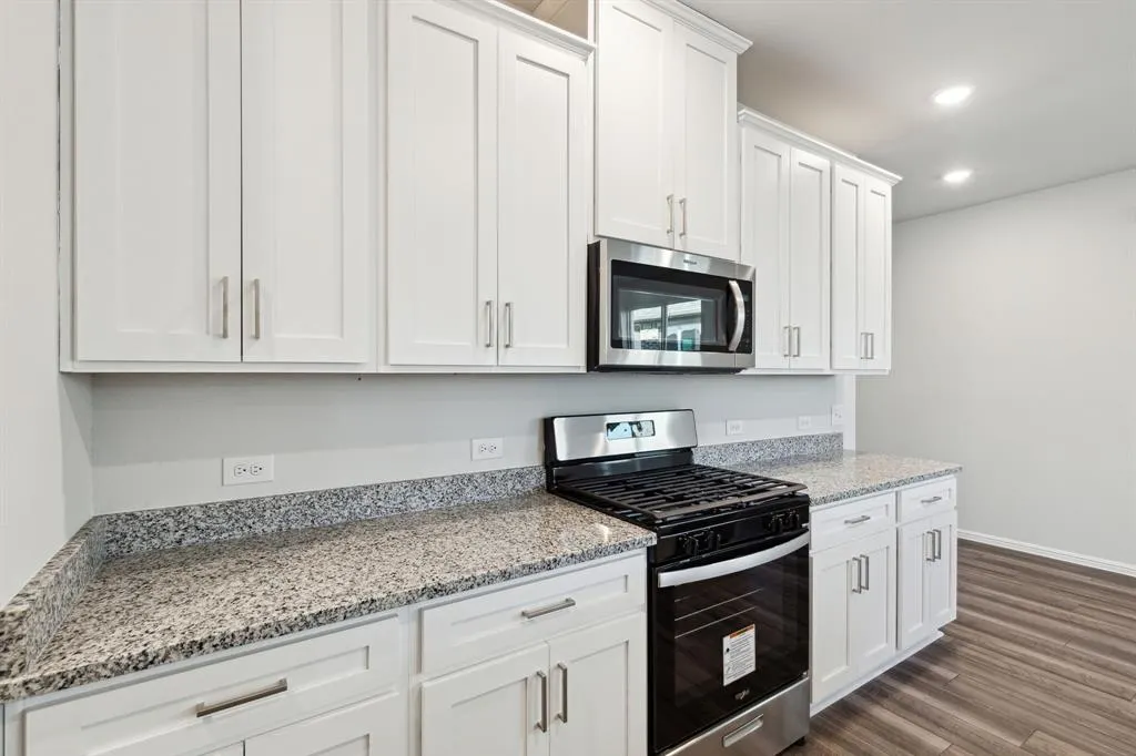 836 Santa Lucia Drive