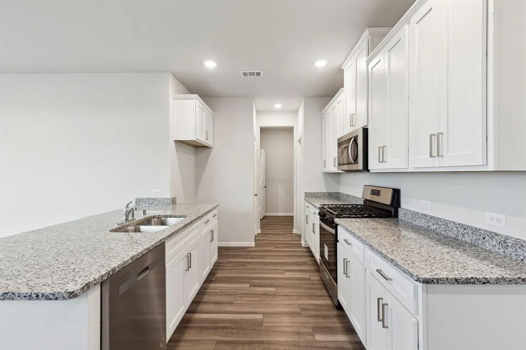 836 Santa Lucia Drive