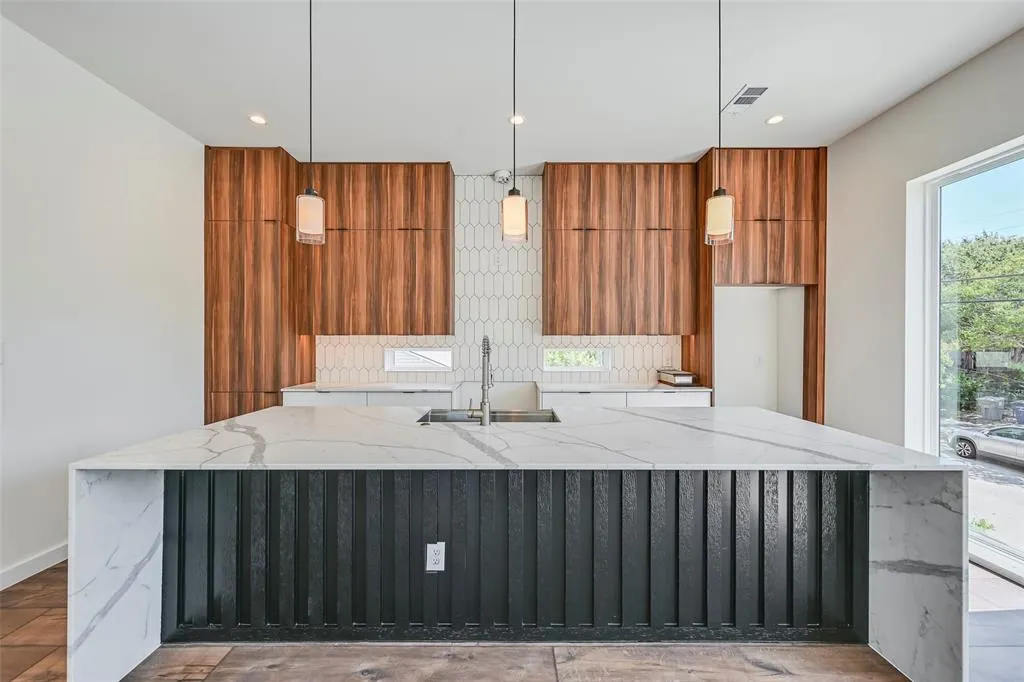 2247 Mail Avenue #103