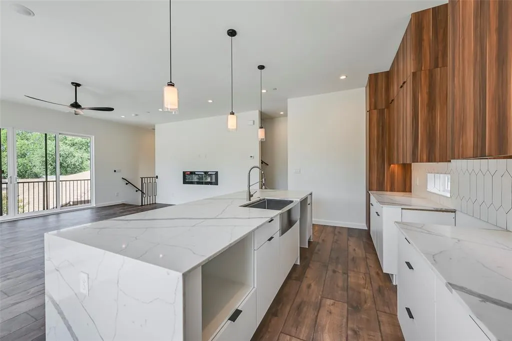 2247 Mail Avenue #103