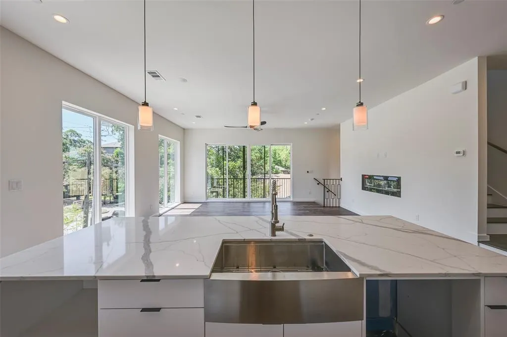 2247 Mail Avenue #103