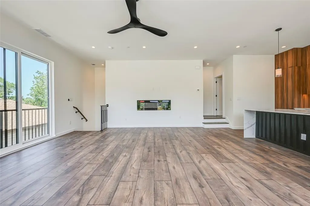 2247 Mail Avenue #103
