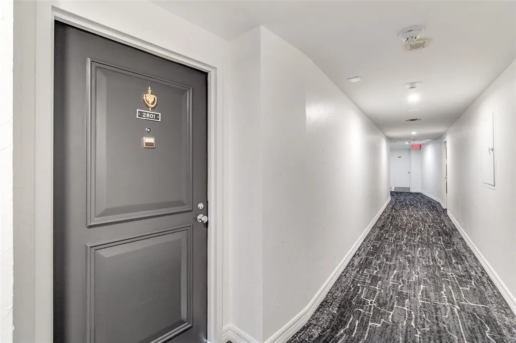 6211 W Northwest Highway #2801