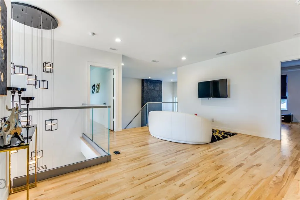 9774 Sunset Drive