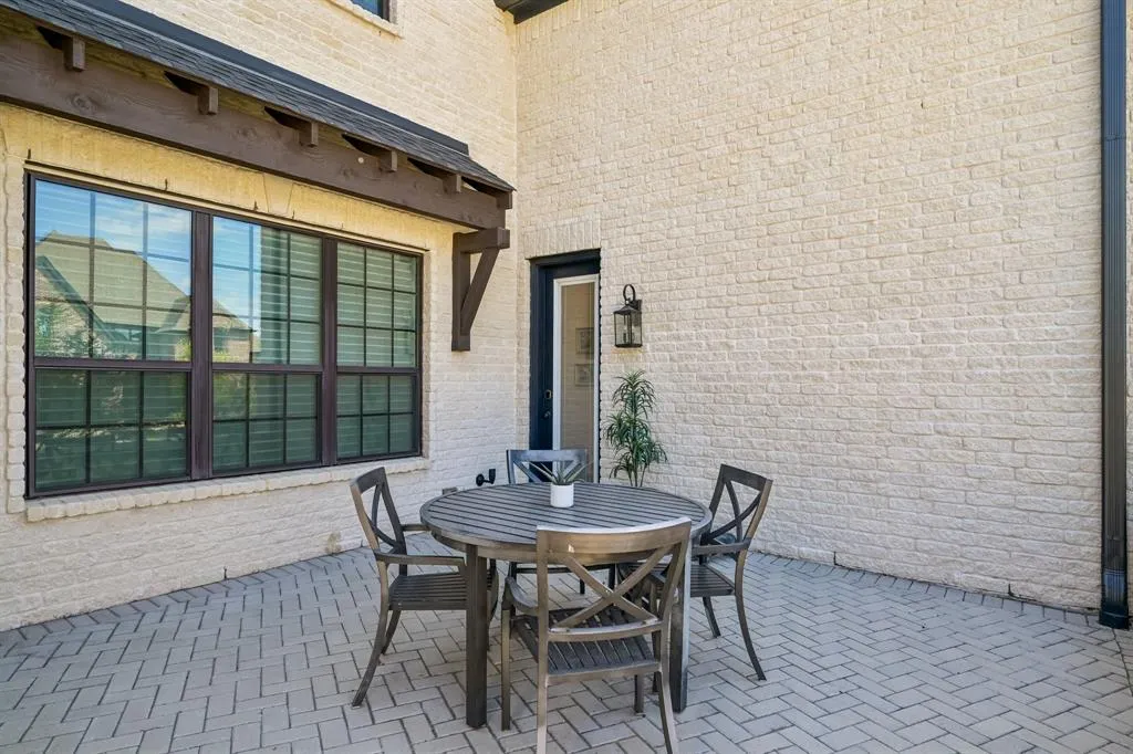 7142 Whiskbroom Drive