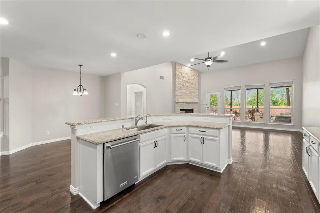 740 Sundrop Drive