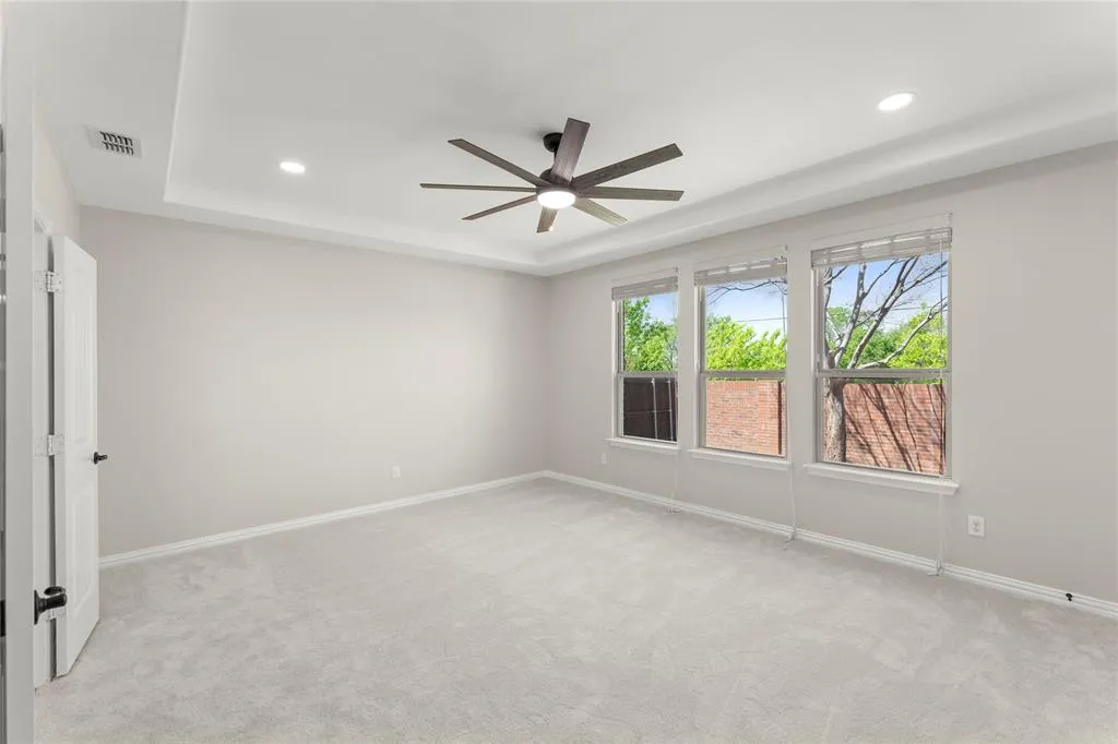 740 Sundrop Drive