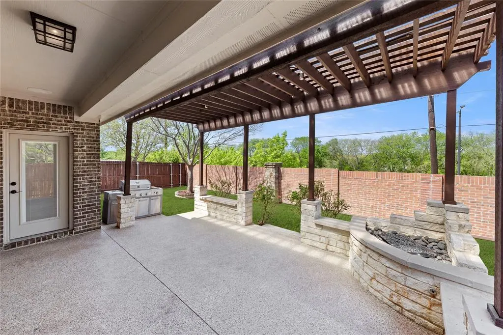 740 Sundrop Drive