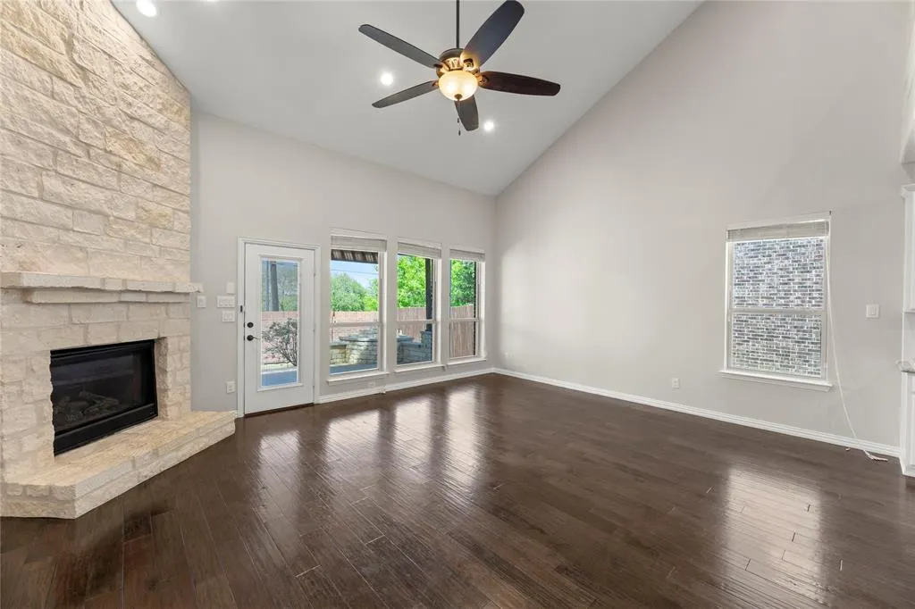 740 Sundrop Drive