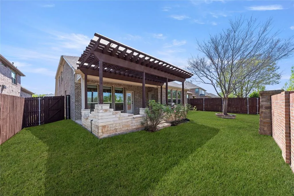 740 Sundrop Drive