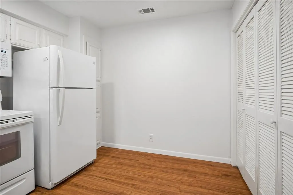 5200 Martel Avenue #6G