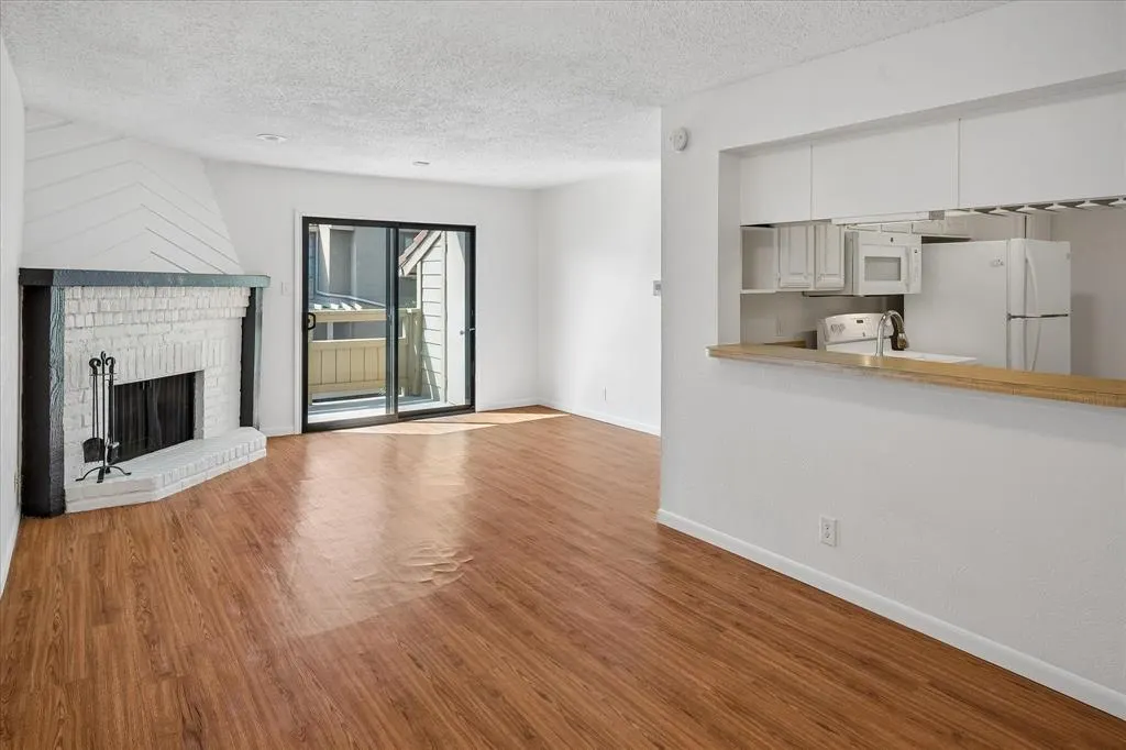5200 Martel Avenue #6G
