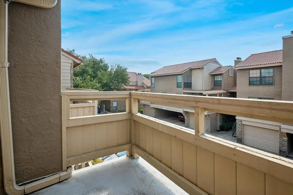 5200 Martel Avenue #6G