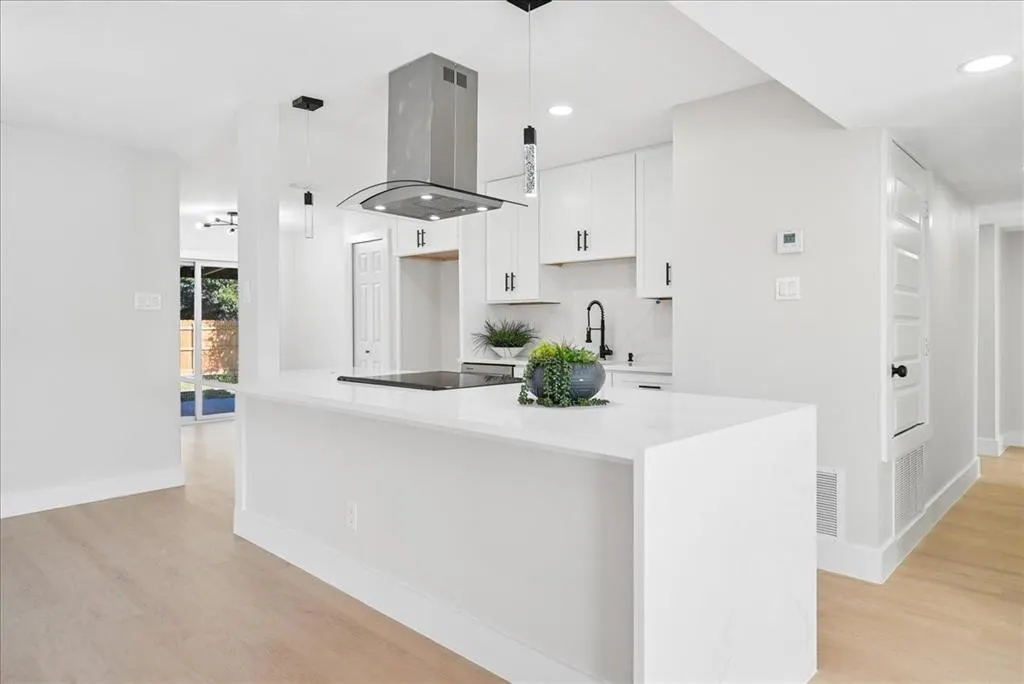 11615 Featherbrook Drive
