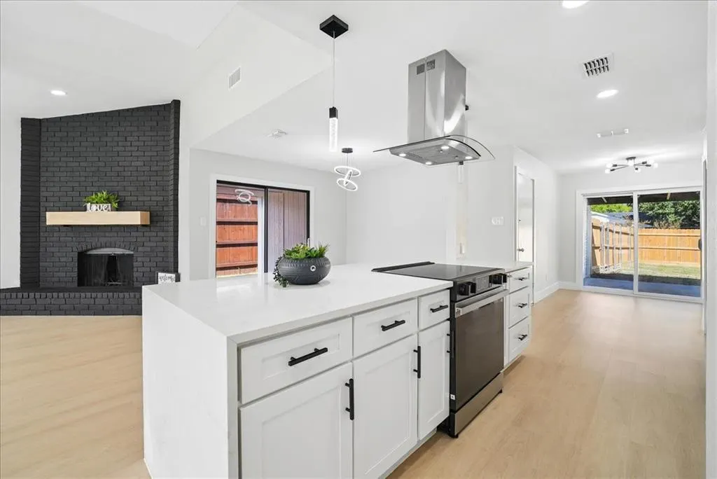 11615 Featherbrook Drive