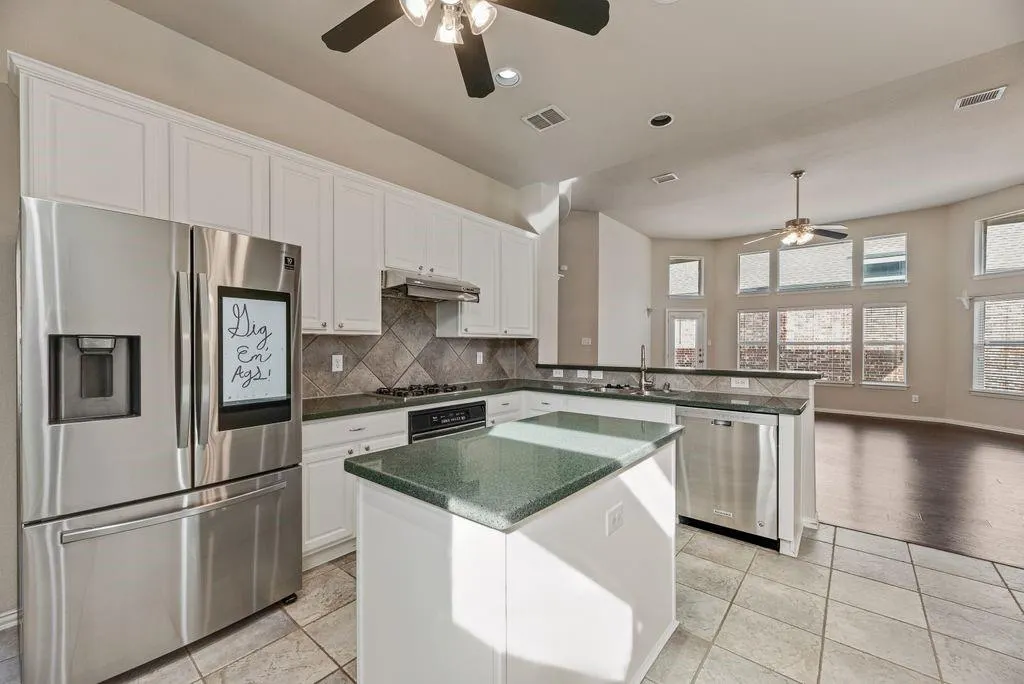 5544 Hidden Creek Lane