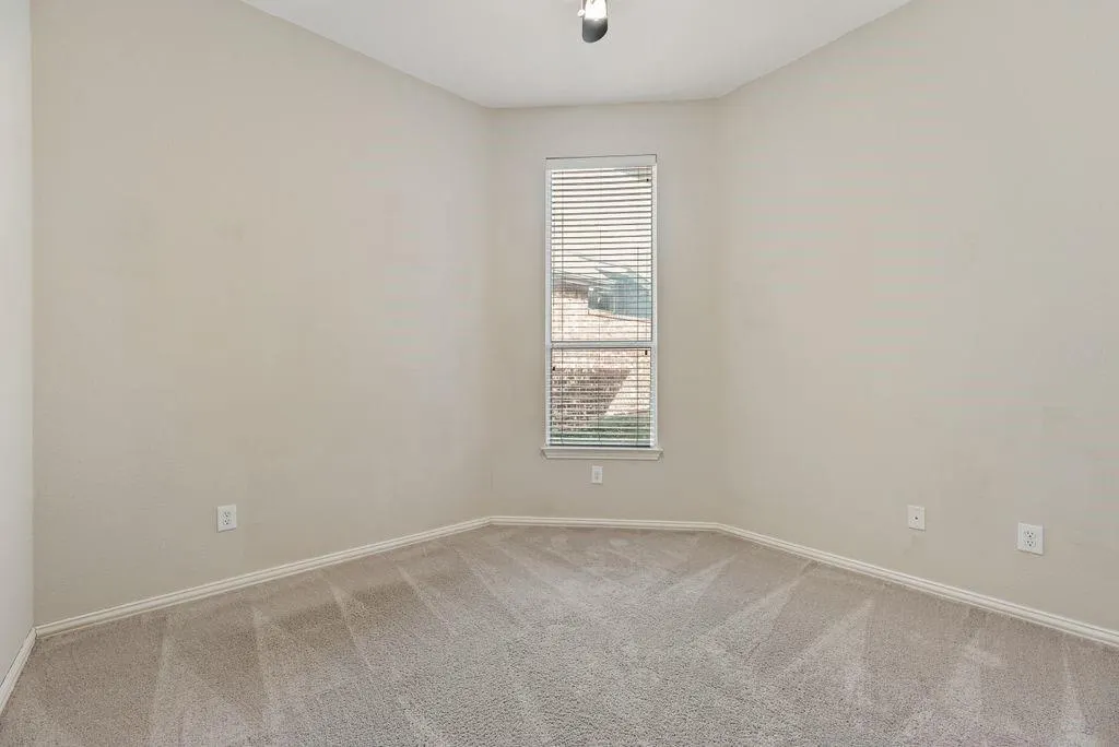 5544 Hidden Creek Lane