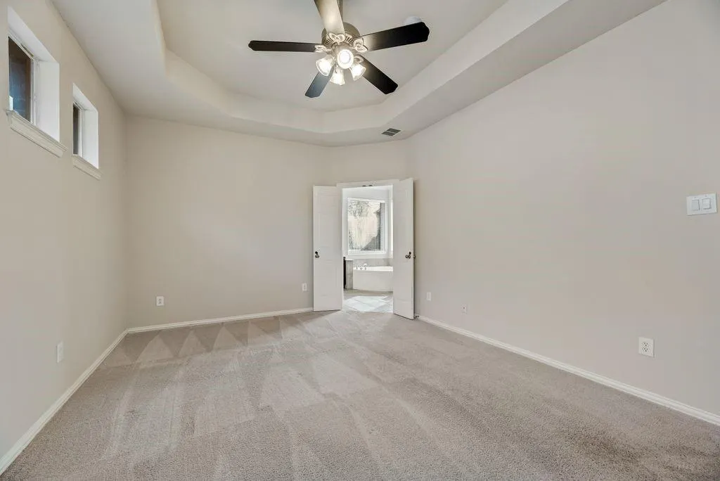 5544 Hidden Creek Lane