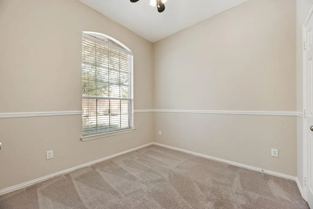 5544 Hidden Creek Lane