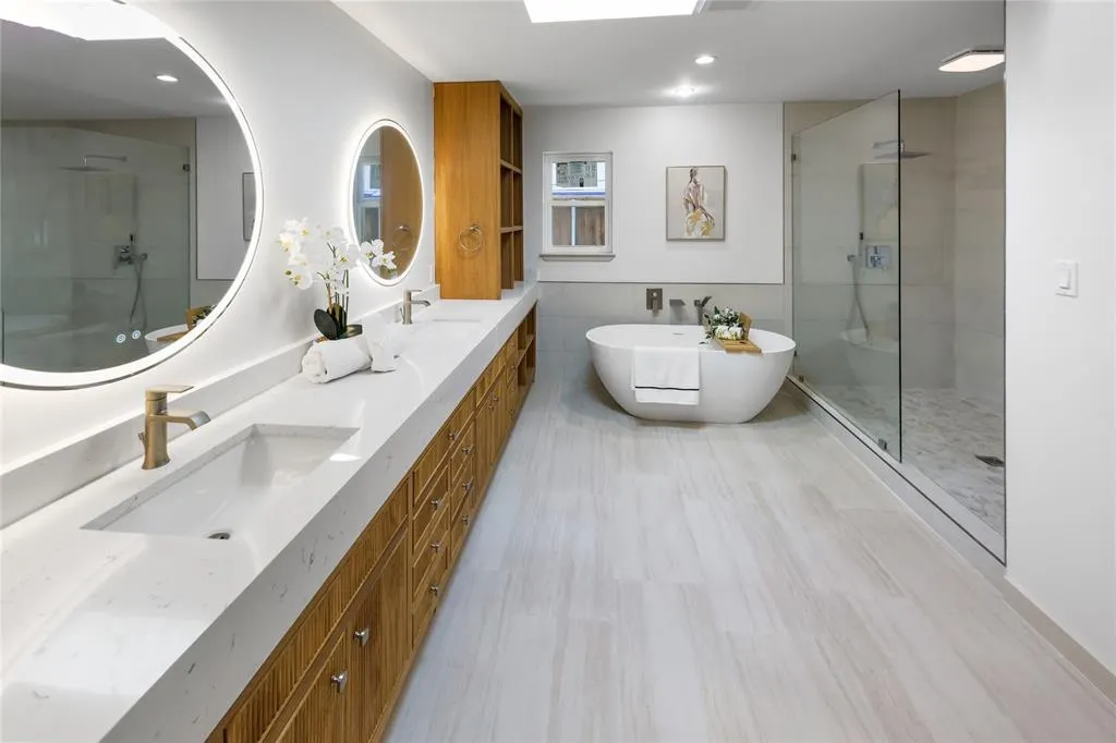 7117 Mimosa Lane