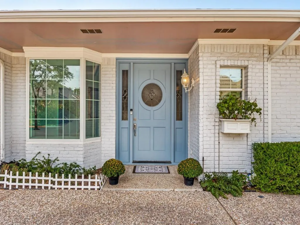 5718 Trail Meadow Drive