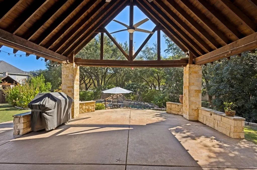 1729 Watersedge Drive