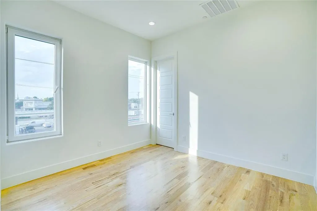 1612 Bennett Avenue #105