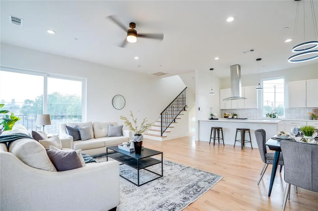 1612 Bennett Avenue #105