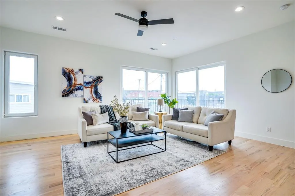 1612 Bennett Avenue #105