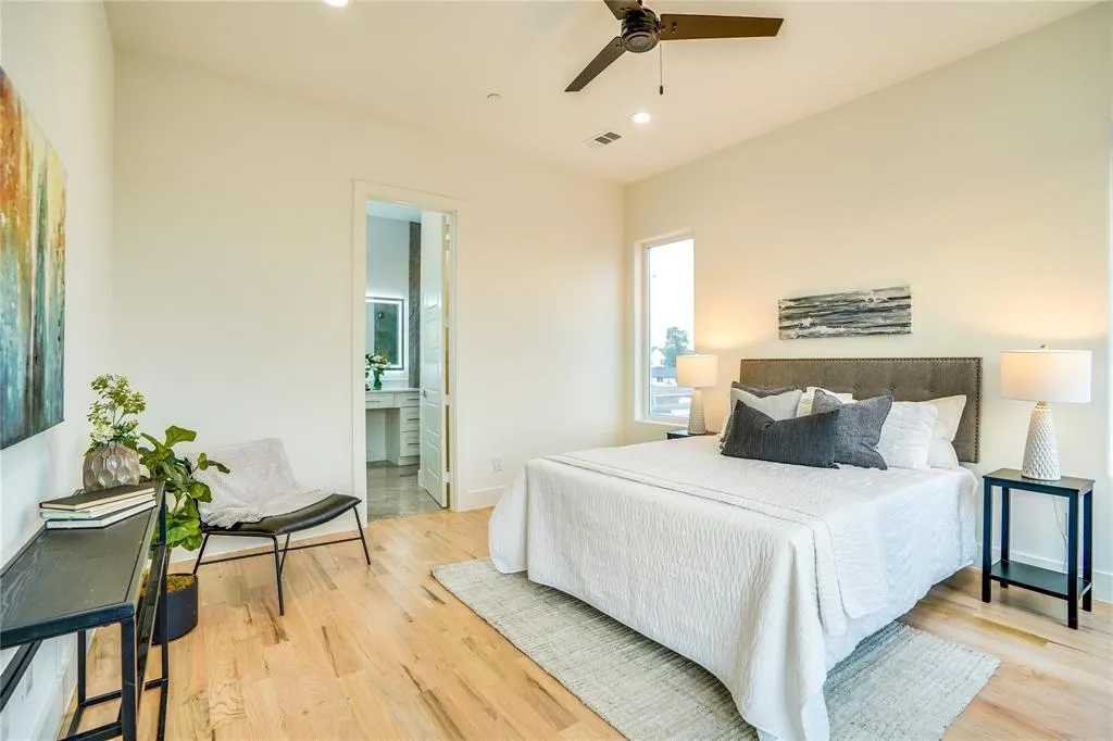 1612 Bennett Avenue #105