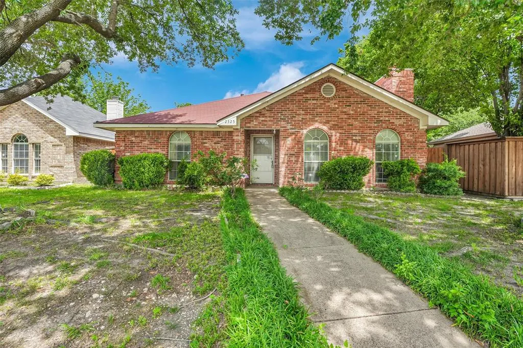 2325 Park Vista