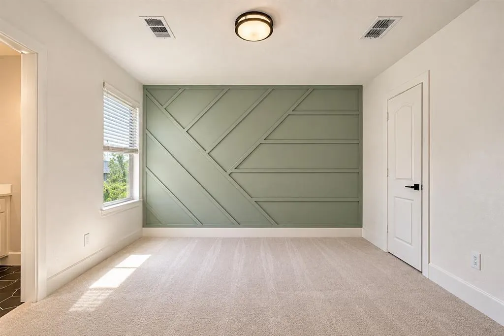 1255 Timber Lane
