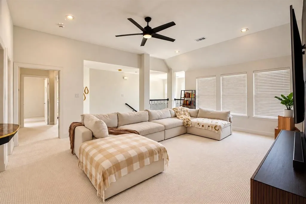 1255 Timber Lane