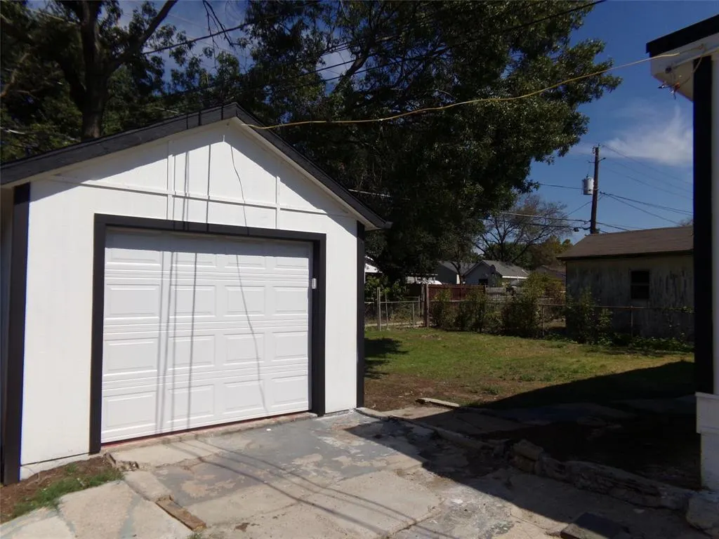 3423 Texas Drive