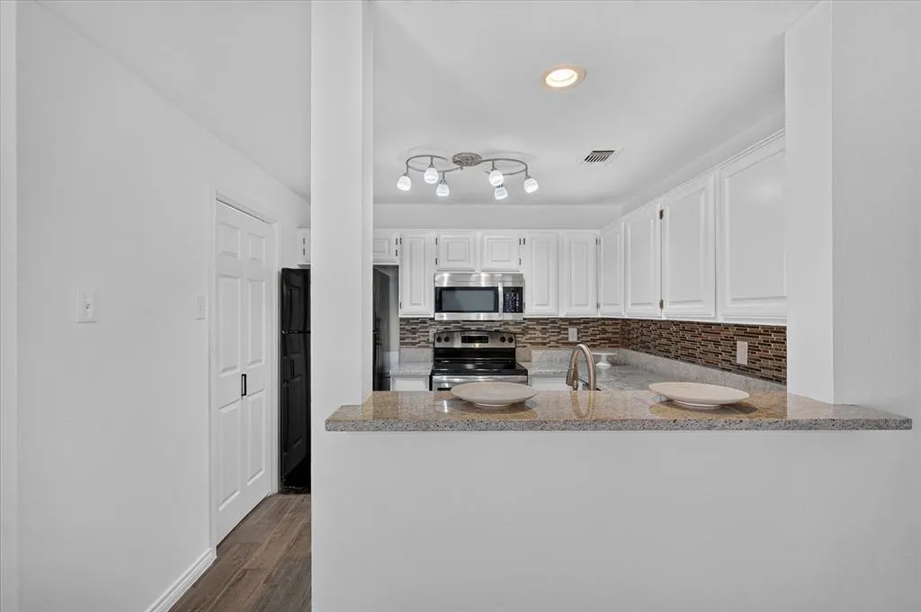 12660 Hillcrest Road #5204