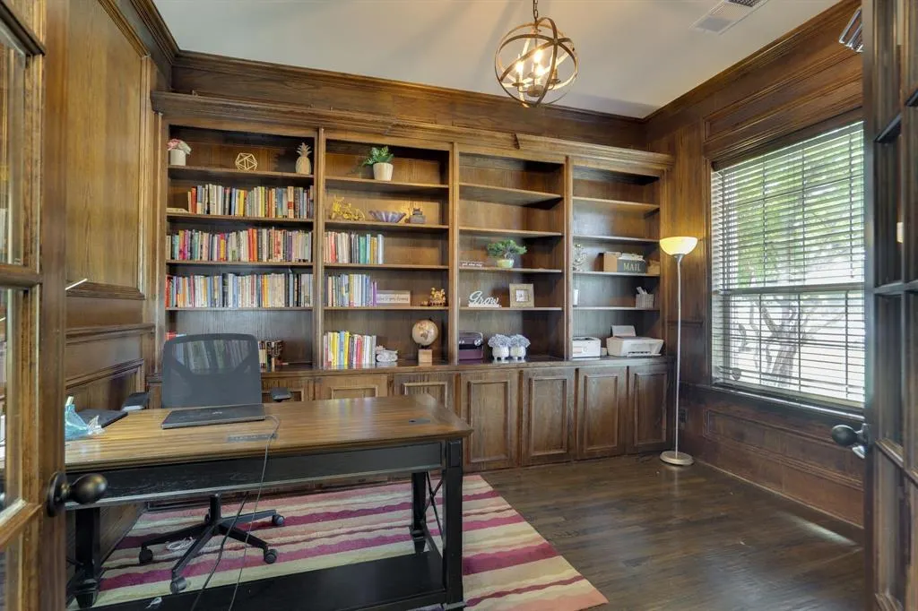 1604 Woodrose Court