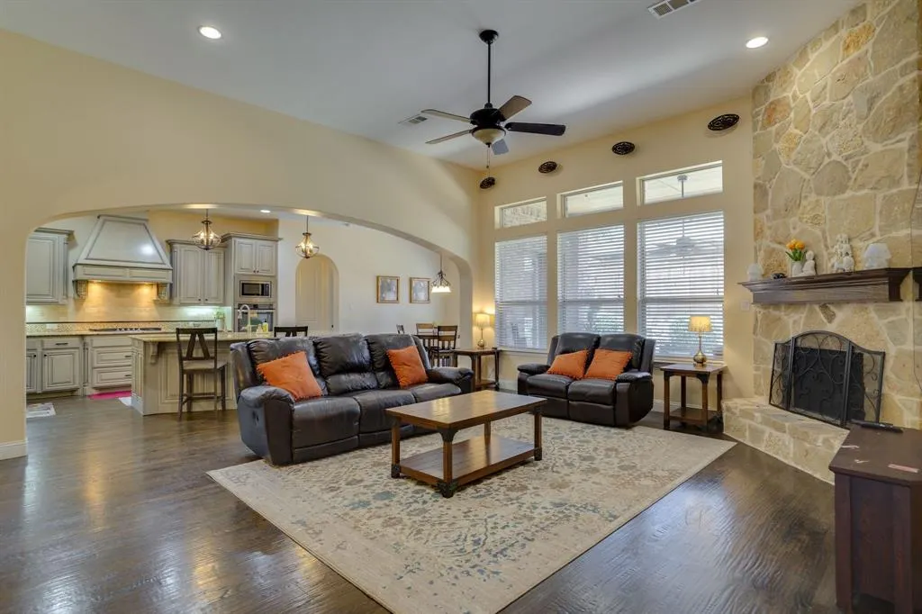 1604 Woodrose Court