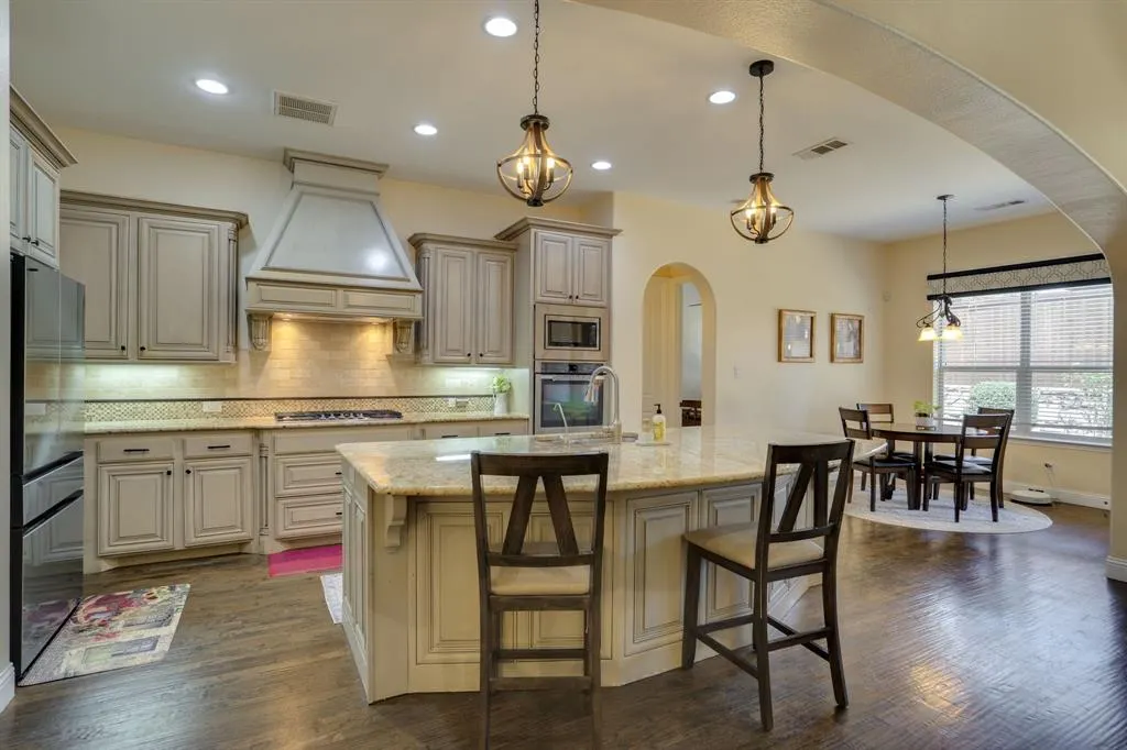 1604 Woodrose Court