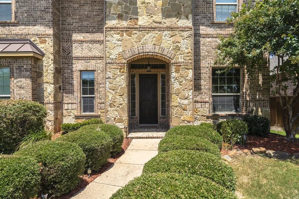 1604 Woodrose Court