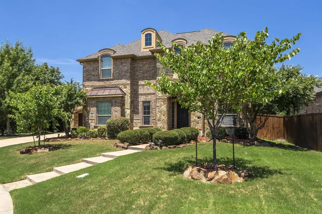 1604 Woodrose Court