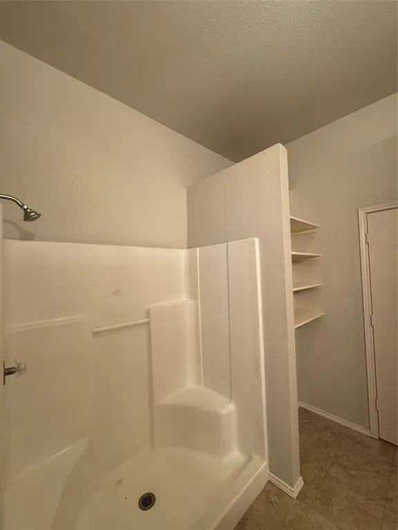 2211 Brookview Drive