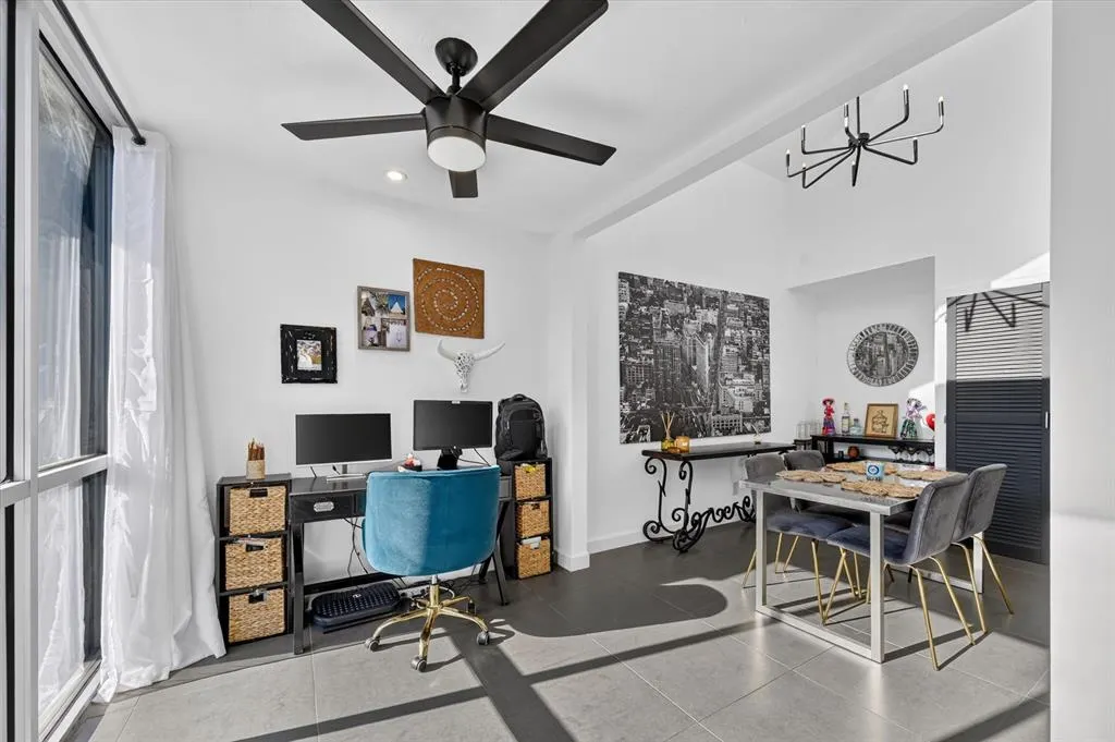 4003 Gilbert Avenue #7