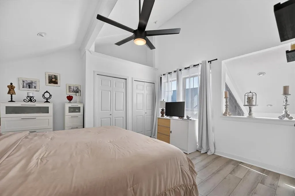 4003 Gilbert Avenue #7