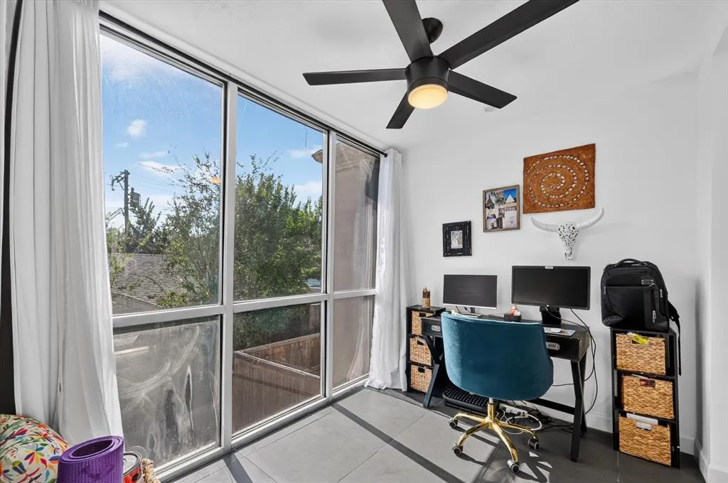 4003 Gilbert Avenue #7