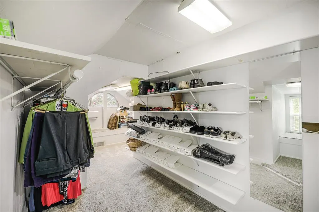 614 Winchester Drive