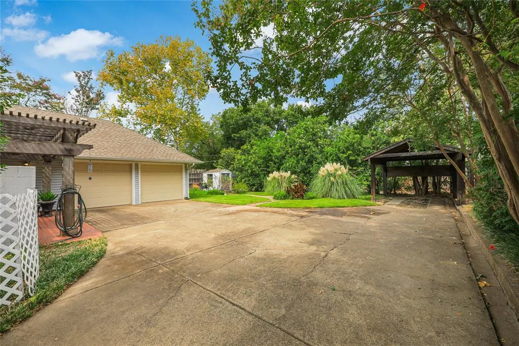 614 Winchester Drive