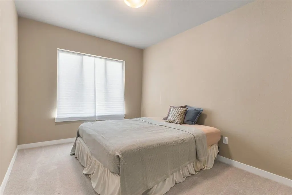 609 Lismore Drive