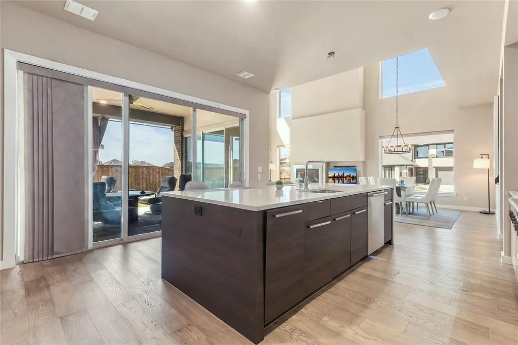 609 Lismore Drive