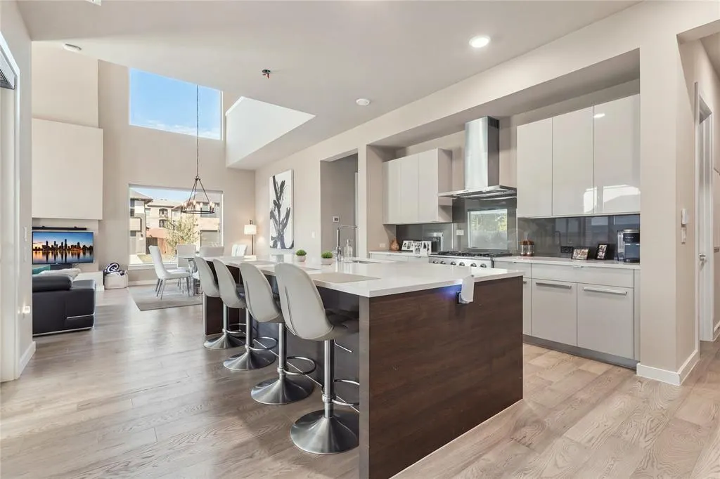 609 Lismore Drive